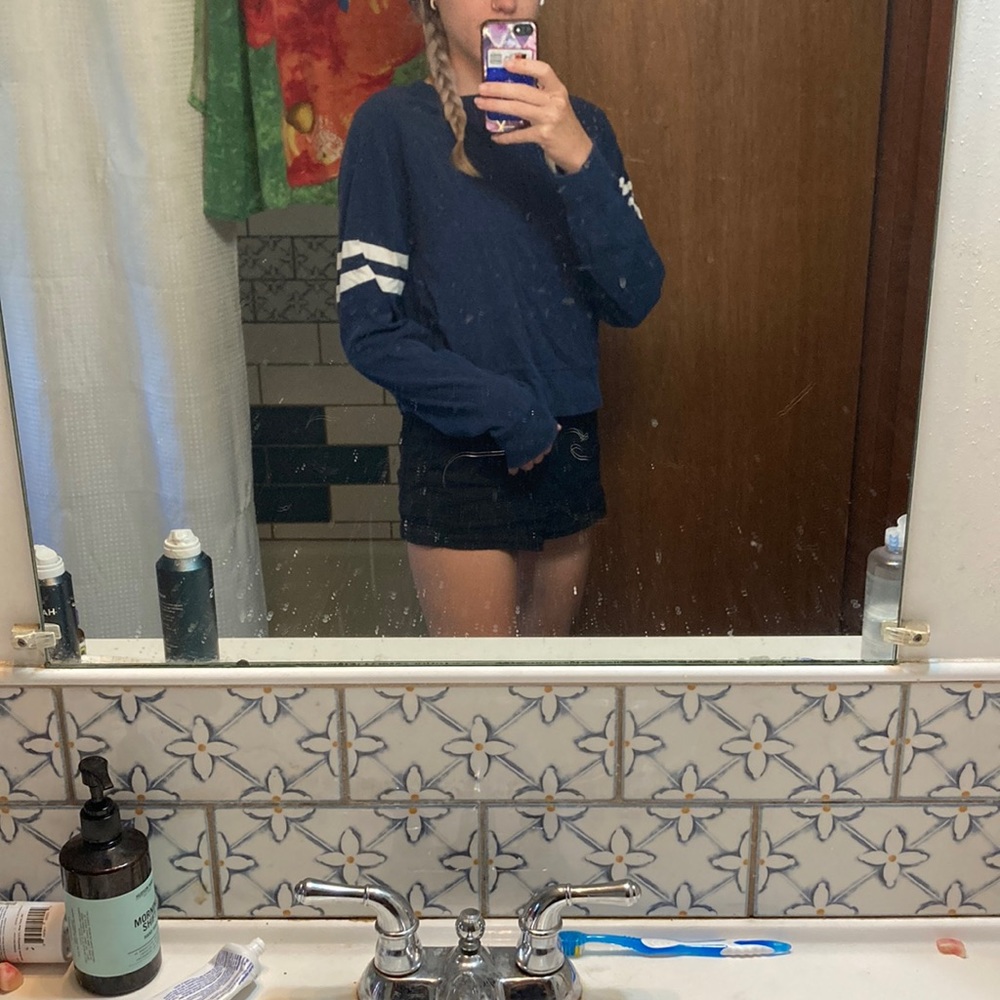 Cropped crew neck sweater